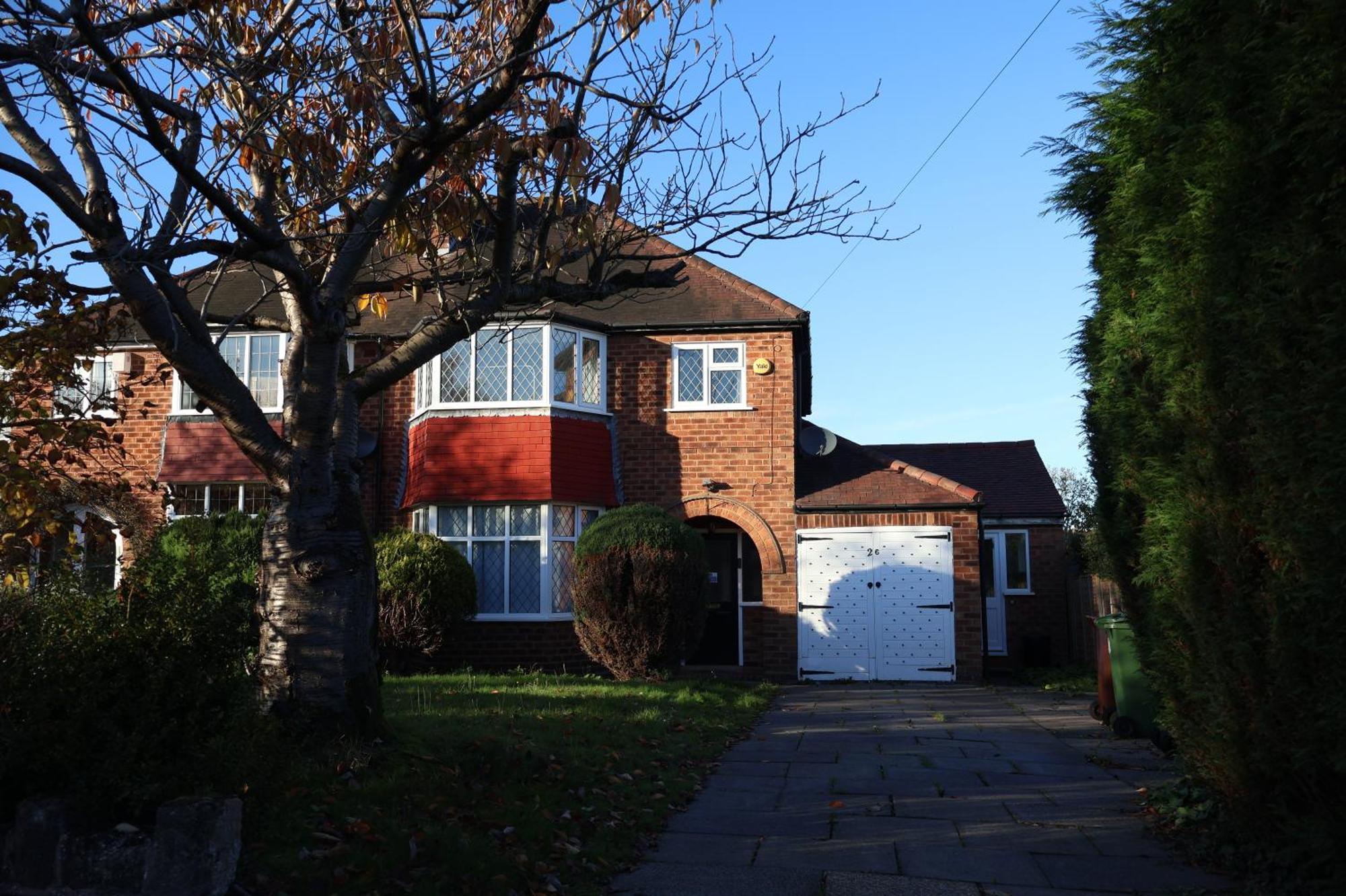 Spacious 4 Bed Home Near Nec, Jlr & Airport Parking For 3 Cars Ideal For Contractors! Solihull Buitenkant foto
